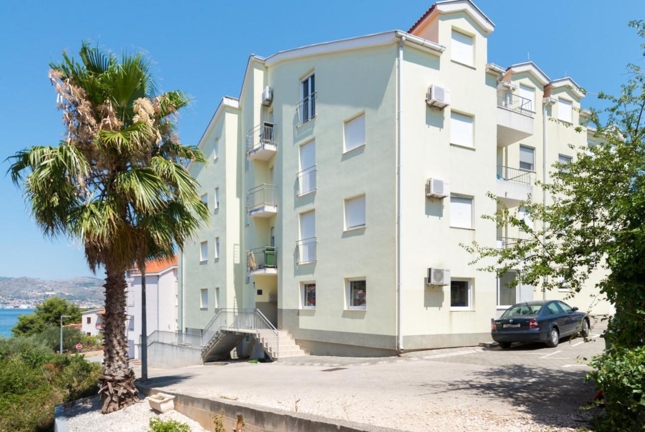 Apartment Marina Trogir Luaran gambar